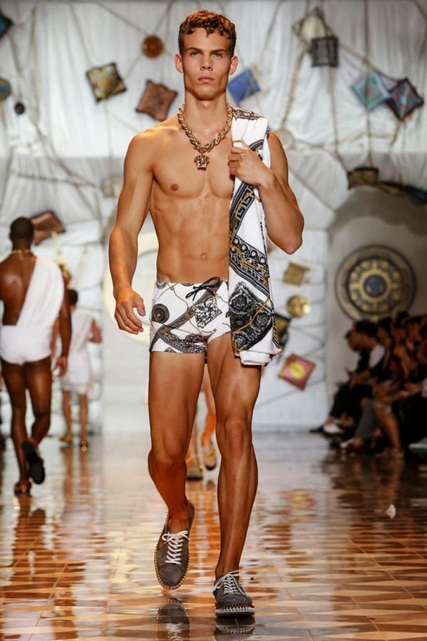 Versace-Men-Spring-Summer-2015-Milan-Fashion-Week-020