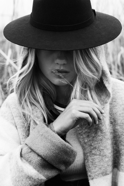 Oracle-Fox-Journal-Wildfire-Elyse-Knowles-photographed-by-Ren-Pidgeon-10