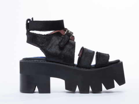 Jeffrey-Campbell-shoes-Weymouth-(Black-Hair-Black)-010604